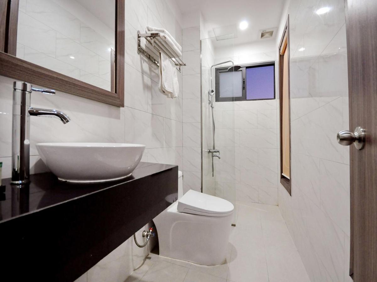 Mega Light Hotel Nha Trang Exterior foto